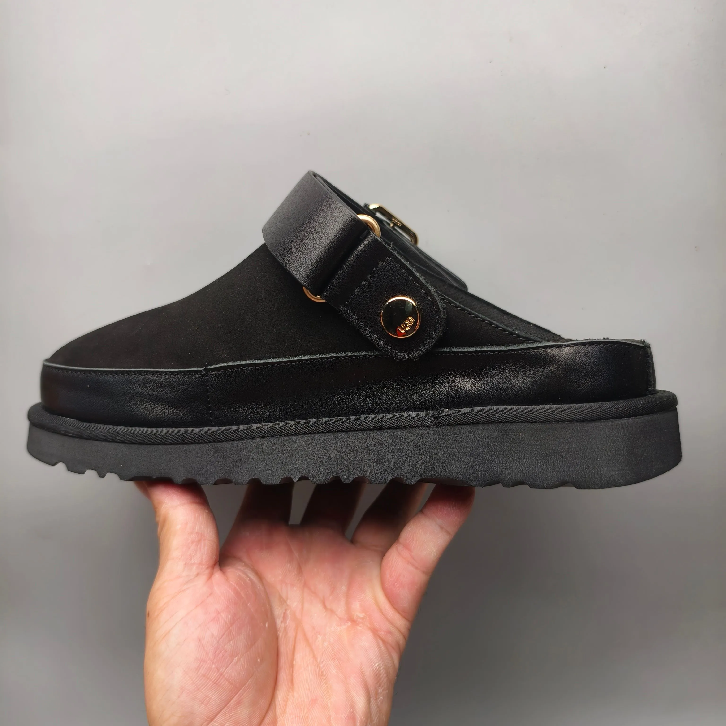 💰520 UGG sandals 9590 new spring and summer slip-on sandals Color: Maroon Sand Black Size: 35-41